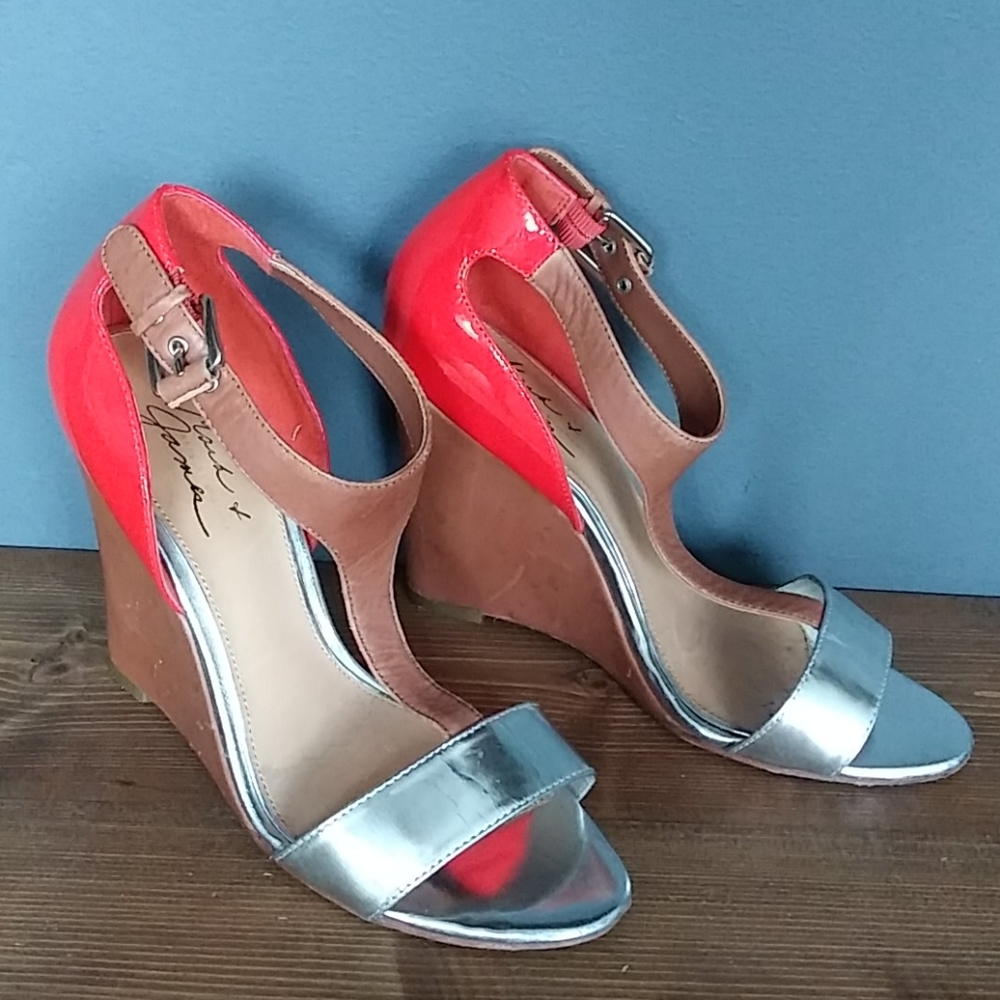 Badgley Mischka wedges